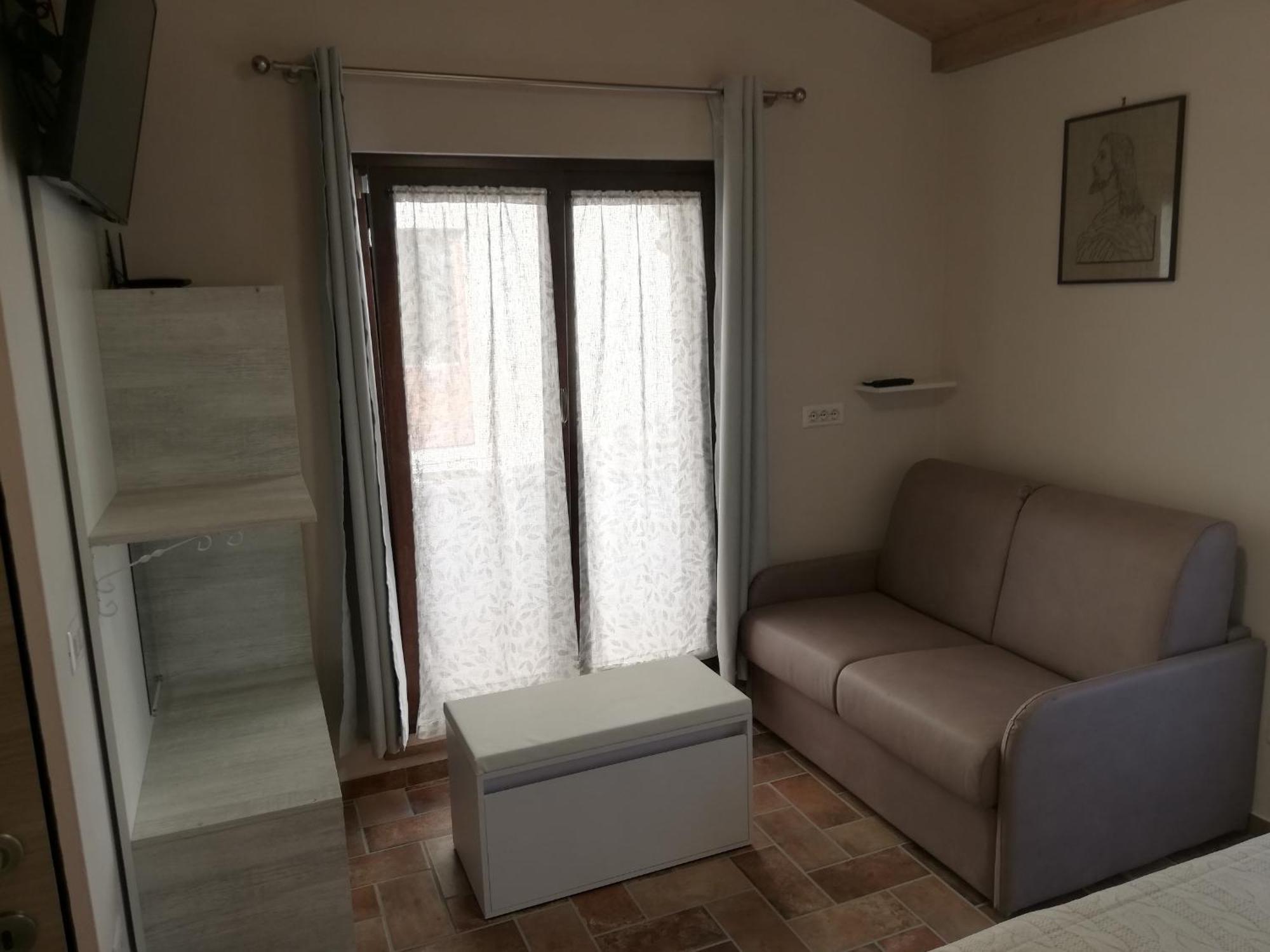 Appartamenti Cardinali Ассізі Номер фото